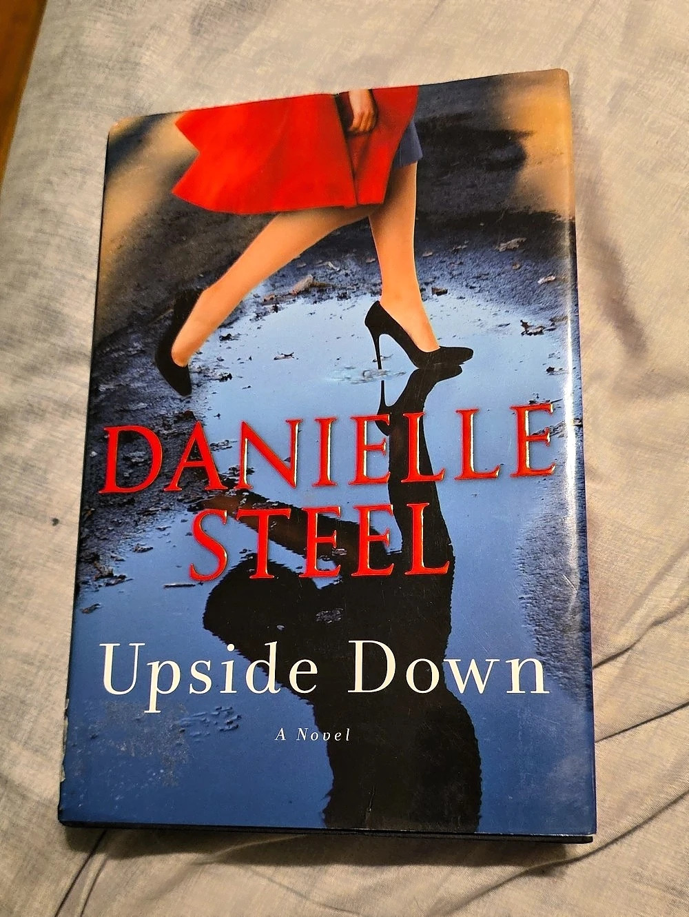 Danielle Steel Upside Down: A Novel Hardcover Blue & Red